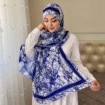 شال نخ کاستوم طرح ختن اسپرت سفید مشکی - Image 3