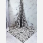 روسری نخ کاستوم طرح گل رخ زمینه طوسی تیره و روشن با گل مشکی - Image 4