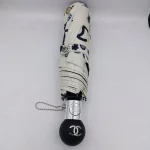 چتر اتوماتیک برند چنل CHANEL ضد باد با پارچه نانو و جعبه کادویی رنگ کرم نخودی - Image 4