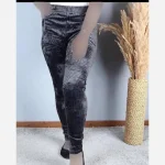 شلوار مخمل کبریتی فری سایز زنانه نرم و گرم - Image 2