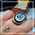 انگشتر نقره روس عقیق مشکی حکاکی نام علی مردانه رنگ ثابت - تصویر 3